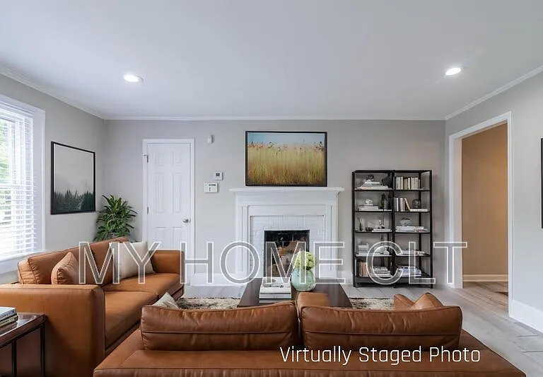 2336 Barry St #A — Photo 3