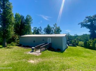 2923 SE Adams St, Kinard, FL 32449