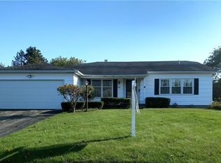 98 John Jay Dr, Rochester, NY 14617