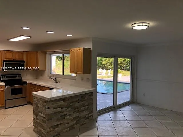 7090 SW 62nd St — Photo 10