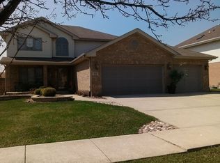 612 Homeland Rd, Matteson, IL 60443