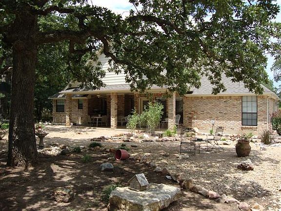 4th image of 1085 White Bluff Dr
