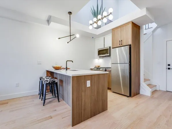 10 Brinkerhoff St #301, Jersey City, NJ 07304