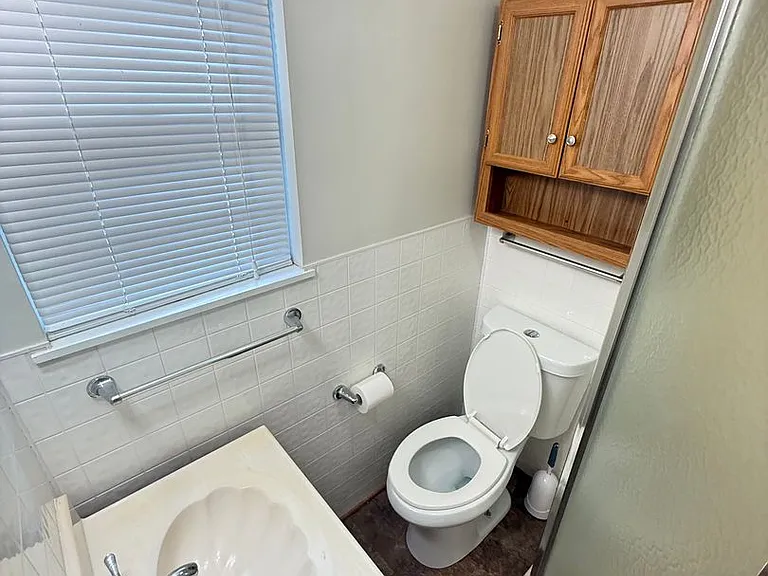 825 S Luster Ave — Photo 17