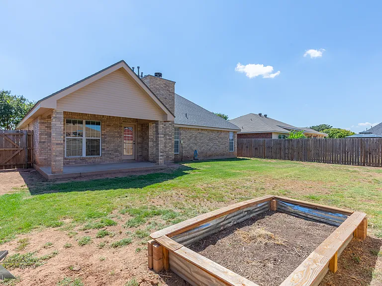 6670 Picadilly St — Photo 30