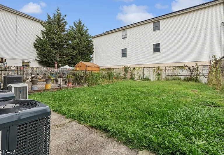 104 Fleming Ave #201 — Photo 24