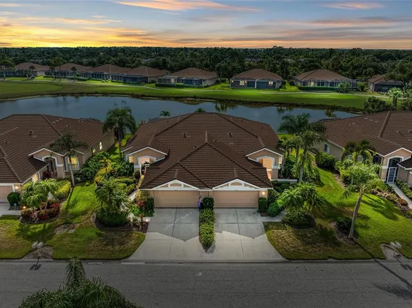9532 Forest Hills Cir, Sarasota, FL 34238