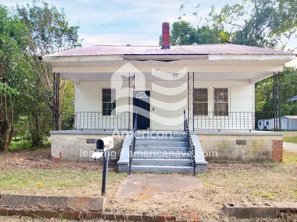 39 Lewis St, Anderson, SC 29624