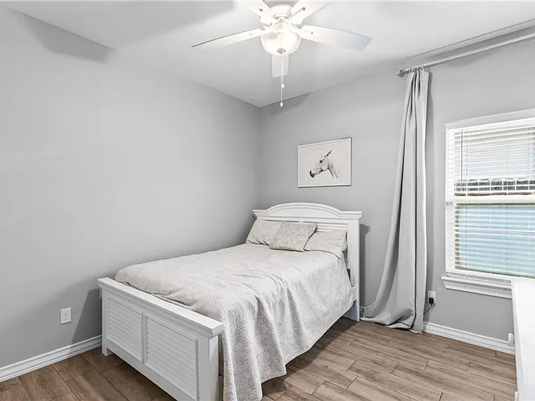 6730 Keyan Dr — Photo 5