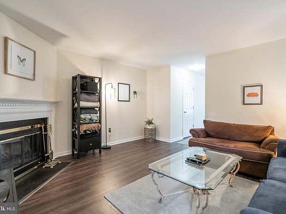 4th image of 118 S Westridge Pl