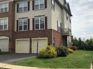21942 Bramblebush Ter, Ashburn, VA 20148