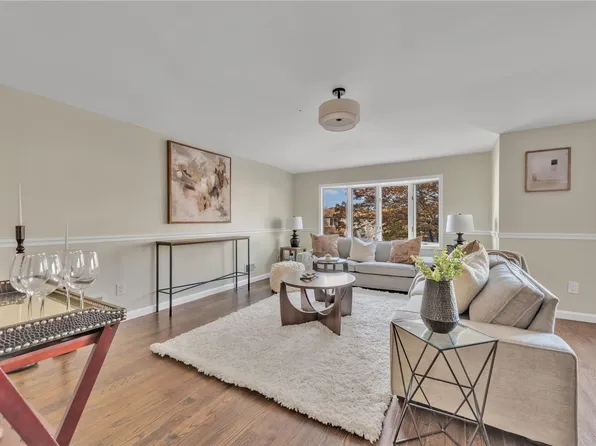 226 Gervil Street, Staten Island, NY 10309