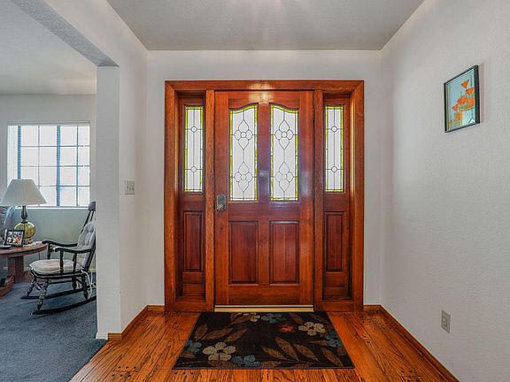 4th image of 7850 Dogwood Ave