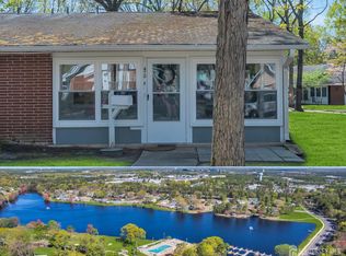 470 Thornbury Ct #F, Lakewood, NJ 08701