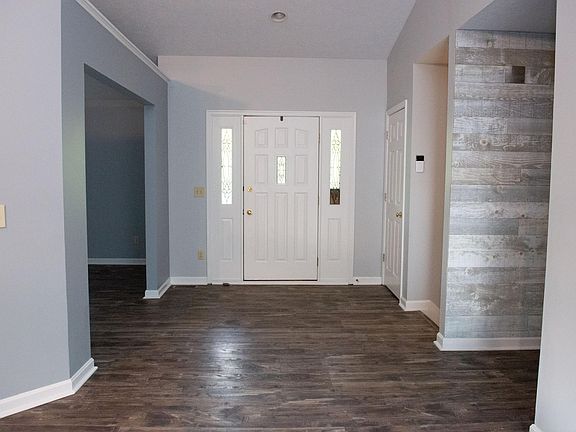 3rd image of 1116 Eads Rd