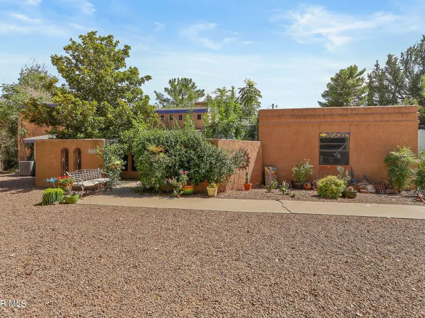 630 Gary Ln, El Paso, TX 79922