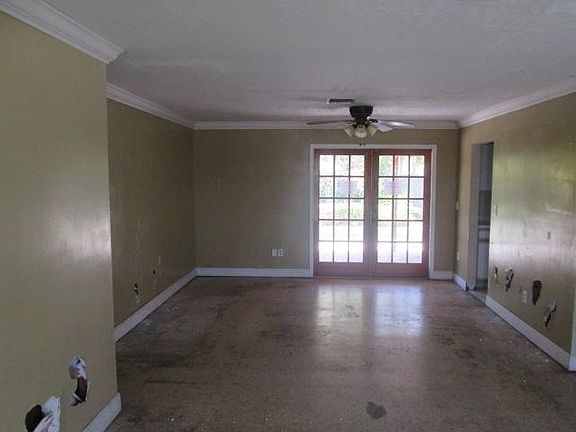 3rd image of 10120 Caribbean Blvd
