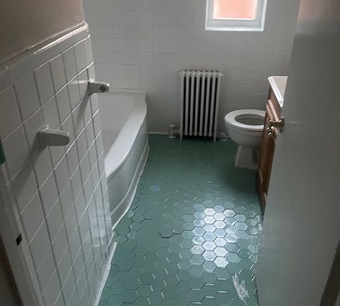 5th image of 624 Maple Dr APT C