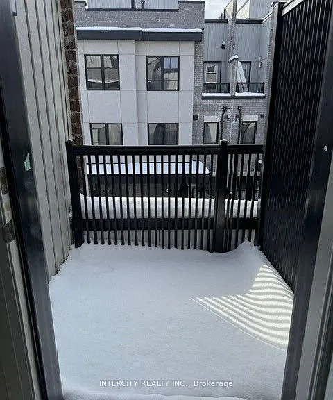 11 Baynes Way #15 — Photo 8