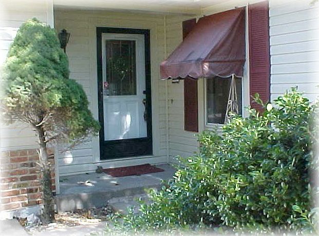 COVERED PORCH