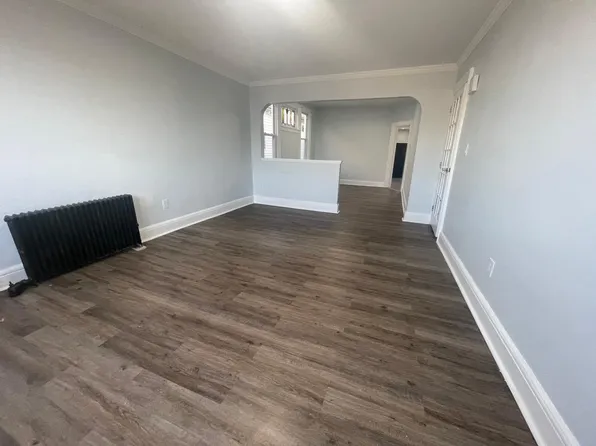 90 W 3rd St, Bayonne, NJ 07002
