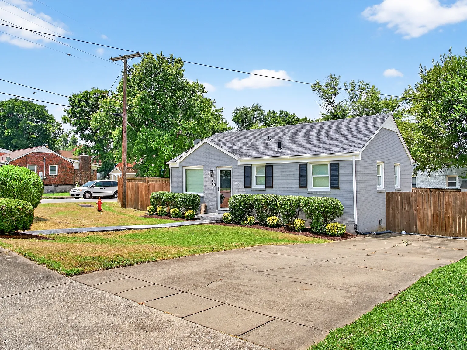 2 bed, 875 sqft, $1,995 — Photo 3