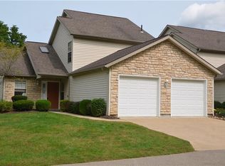 134 Falls River Dr, Munroe Falls, OH 44262