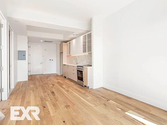 5th image of 69 Adams St #19P