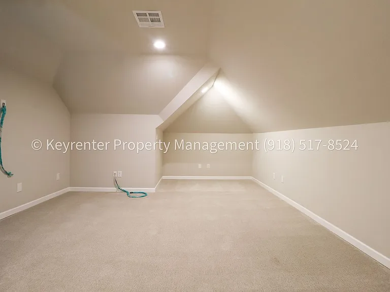 3809 W Union St — Photo 42