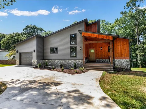 168 Robinhood Rd, North Wilkesboro, NC 28659