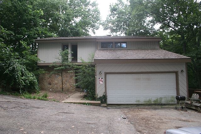 1st image of 557 Tanglewood Dr