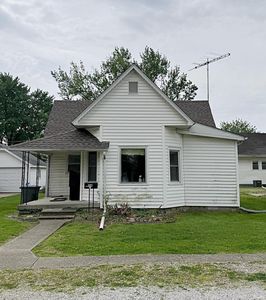 139 G St NE, Linton, IN, 47441