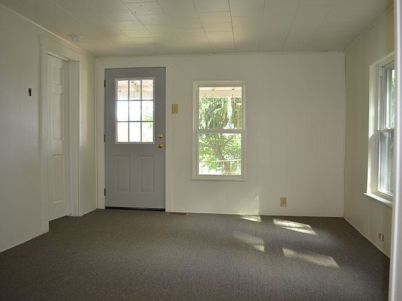 2nd image of 5144 Washington Rd