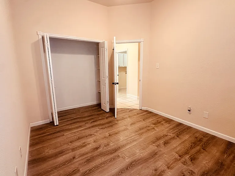 1029 Port Mansfield Dr — Photo 17