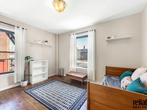 2913 Foster Avenue image 11 of 16