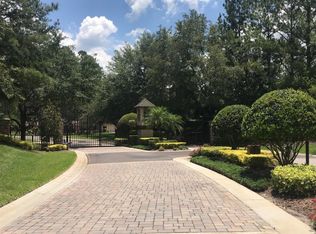 306 Pine Bluff Dr, Lutz, FL 33549