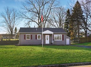 5879 Quebec Ave N, Crystal, MN 55428