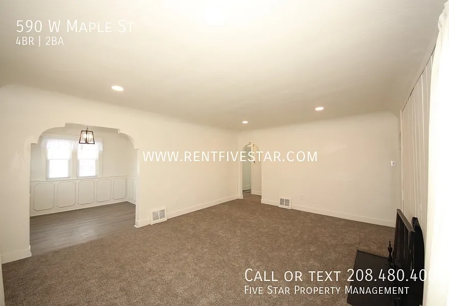 Updated 5 Bedroom, Pet Friendly Home! — Photo 3