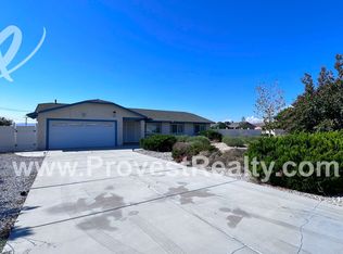 21055 Thunderbird Rd, Apple Valley, CA 92307