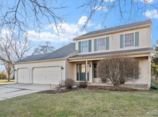 2223 Valley Creek Dr, Elgin, IL 60123