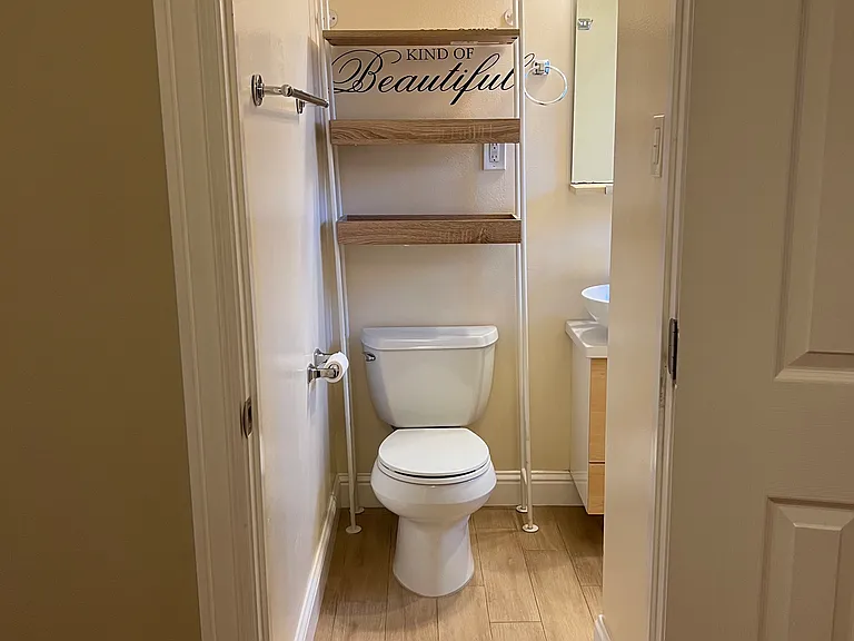 143 Highland Oaks Dr — Photo 16