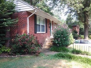 2400 N Taylor St, Arlington, VA 22207