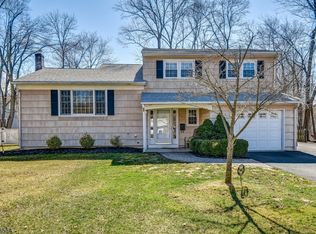 367 River Bend Rd, Berkeley Heights, NJ 07922