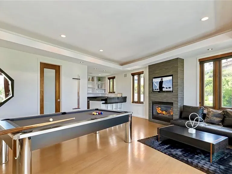 8835 Evanview Dr — Photo 13