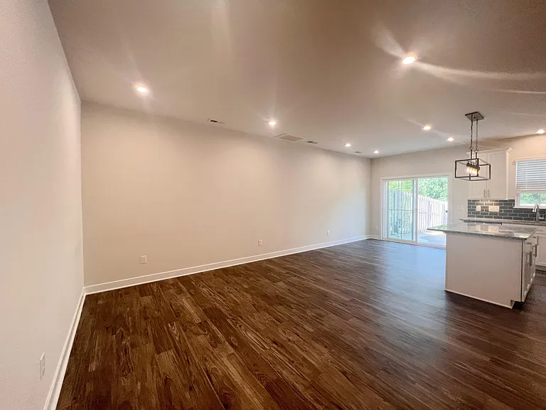 131 Lilywood Ct — Photo 11