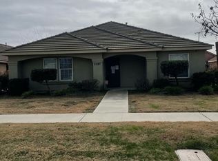 2087 Bella Oaks Dr, Tulare, CA 93274