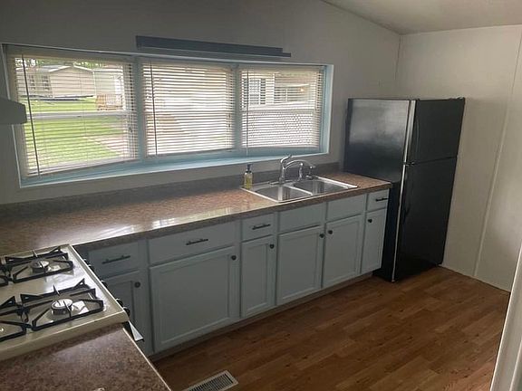 5th image of 1911 S Engle Dr