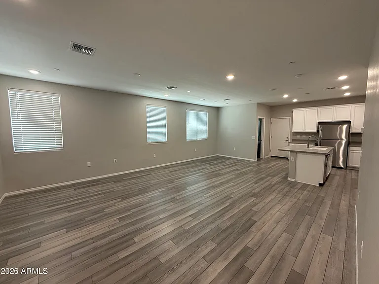 2669 S Peppertree Dr #101 — Photo 3