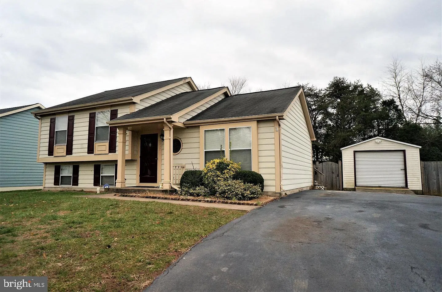 4 bed, 2.0 bath, 1637 sqft, $2,900 — Photo 1