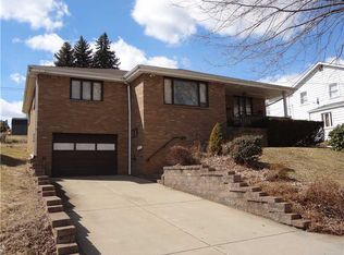 1421 Arlington St, Monessen, PA 15062